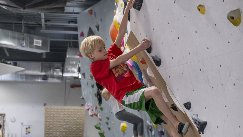 youth climbing