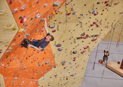 vertical adventures lead climber